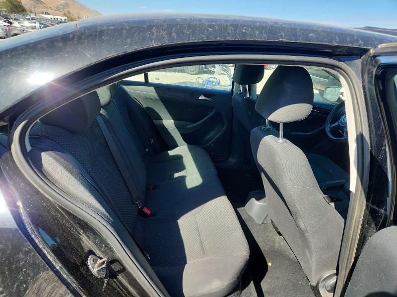 Photo 10 from auction – 2011 VOLKSWAGEN JETTA with VIN 3VW2K7AJ1BM044072