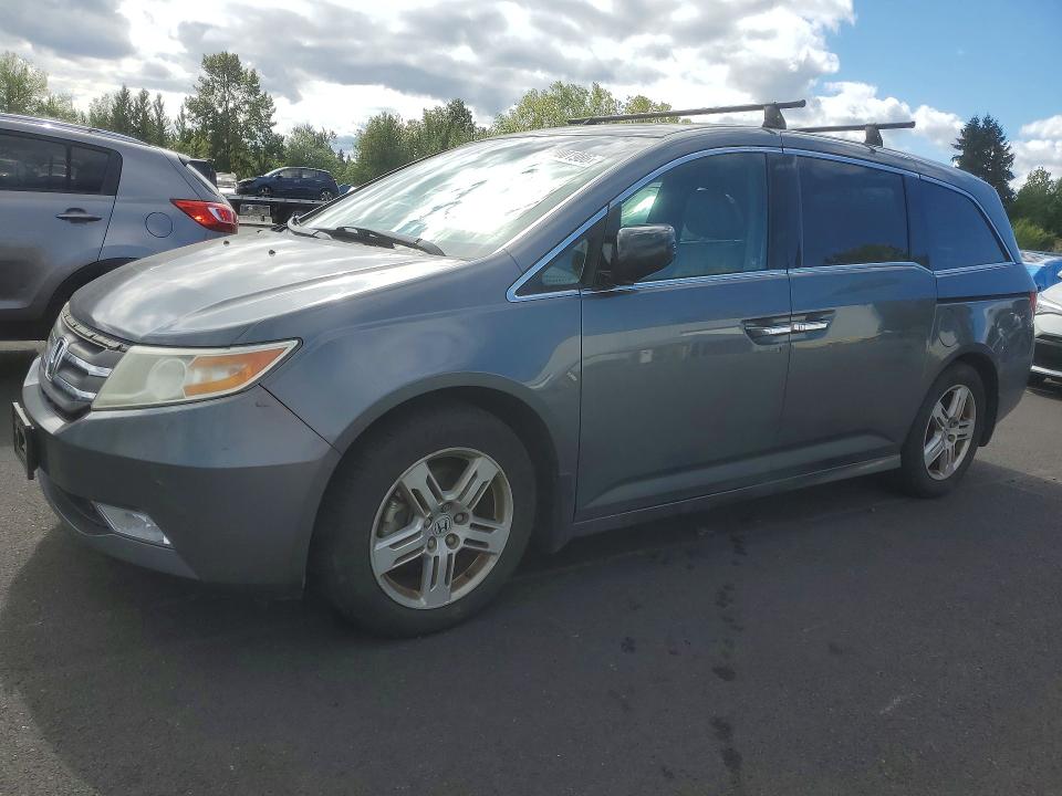 HONDA ODYSSEY 2011 with VIN 5FNRL5H92BB105061 - Photo from auction