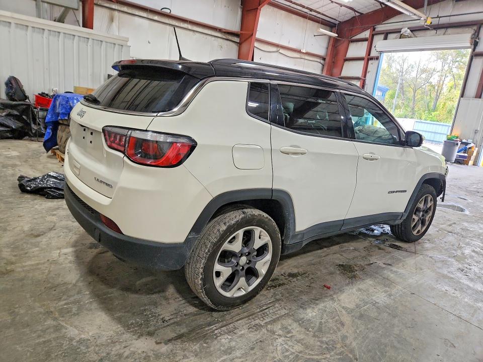 Фото 3 с аукциона – 2020 JEEP COMPASS с VIN 3C4NJDCB2LT151954