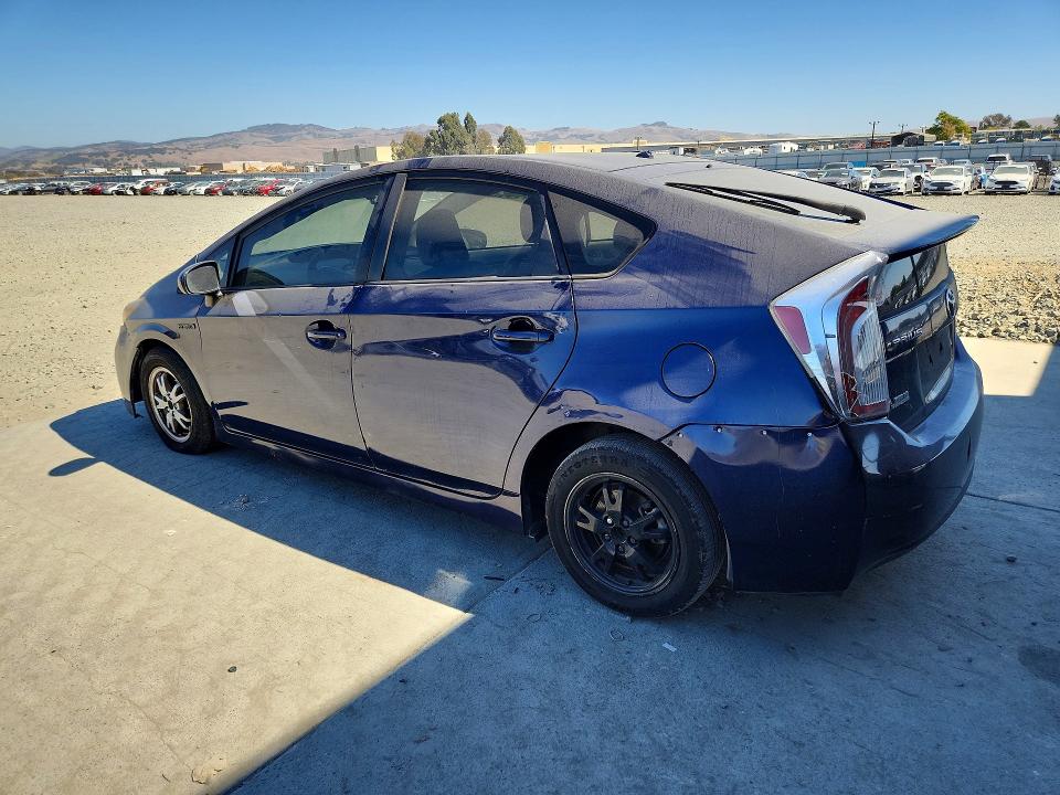 Photo 2 from auction – 2012 TOYOTA PRIUS with VIN JTDKN3DUXC1558963