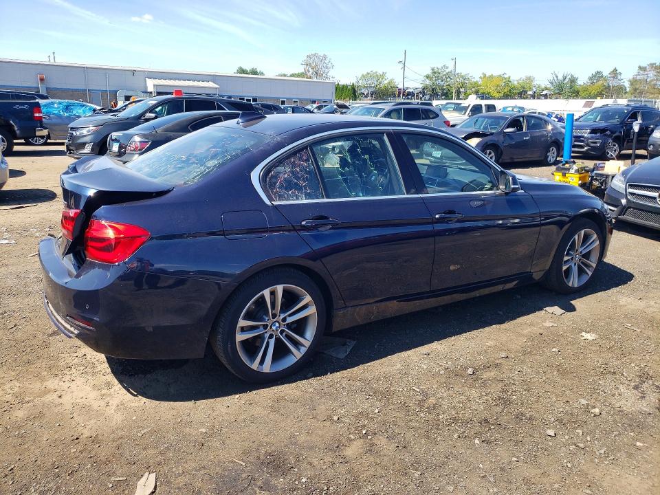 Photo 3 from auction – 2017 BMW 330 with VIN WBA8D9G32HNU64740