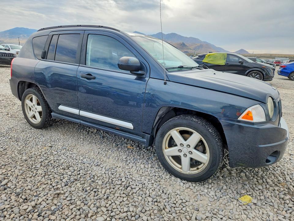 صورة رقم 4 من المزاد - 2007 JEEP COMPASS مع VIN 1J8FF57W97D598097