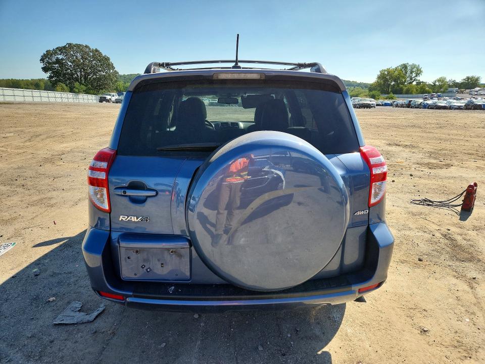 Photo 6 from auction – 2011 TOYOTA RAV4 with VIN 2T3DF4DV7BW172540