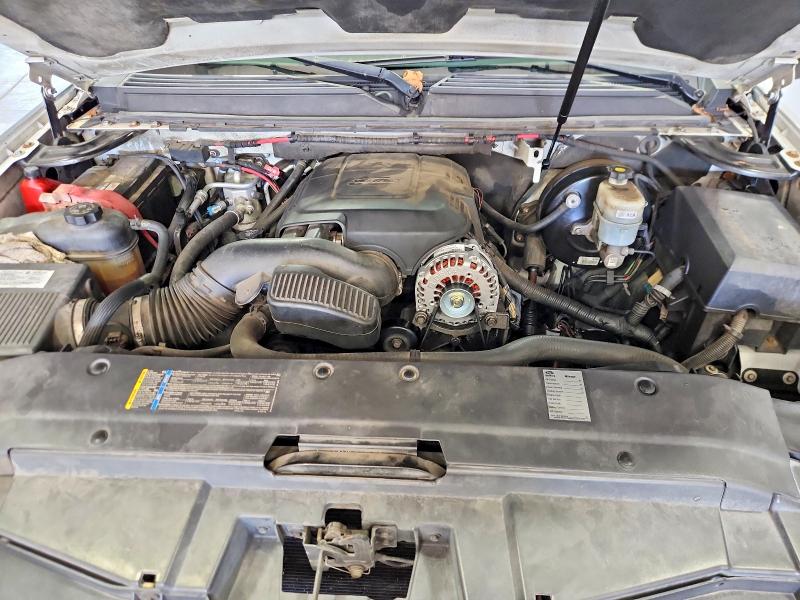 Photo 12 from auction – 2008 CHEVROLET SUBURBAN with VIN 1GNFK16358J126105