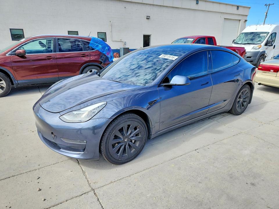 Zdjęcie 1 z aukcji – 2022 TESLA MODEL 3 z VIN 5YJ3E1EB6NF144188
