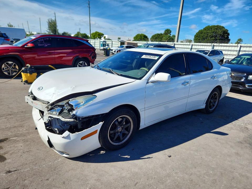 LEXUS ES 2003 с VIN JTHBF30G230111352 - Фото с аукциона