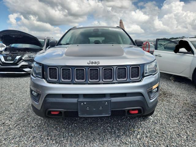 Photo 5 from auction – 2019 JEEP COMPASS with VIN 3C4NJDDB4KT733132