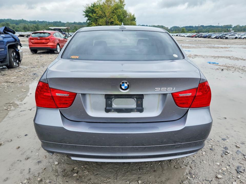 صورة رقم 6 من المزاد - 2011 BMW 328 مع VIN WBAPK7C52BF196268