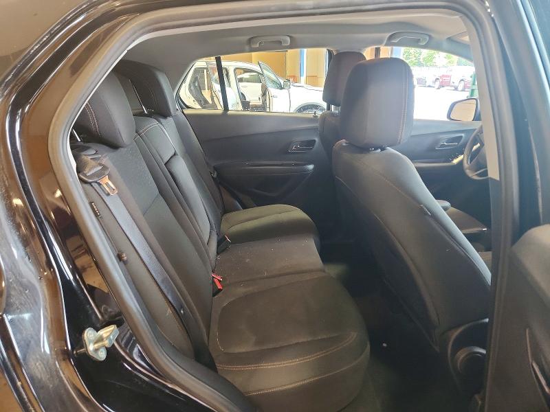 Photo 11 from auction – 2017 CHEVROLET TRAX with VIN 3GNCJKSB9HL184414