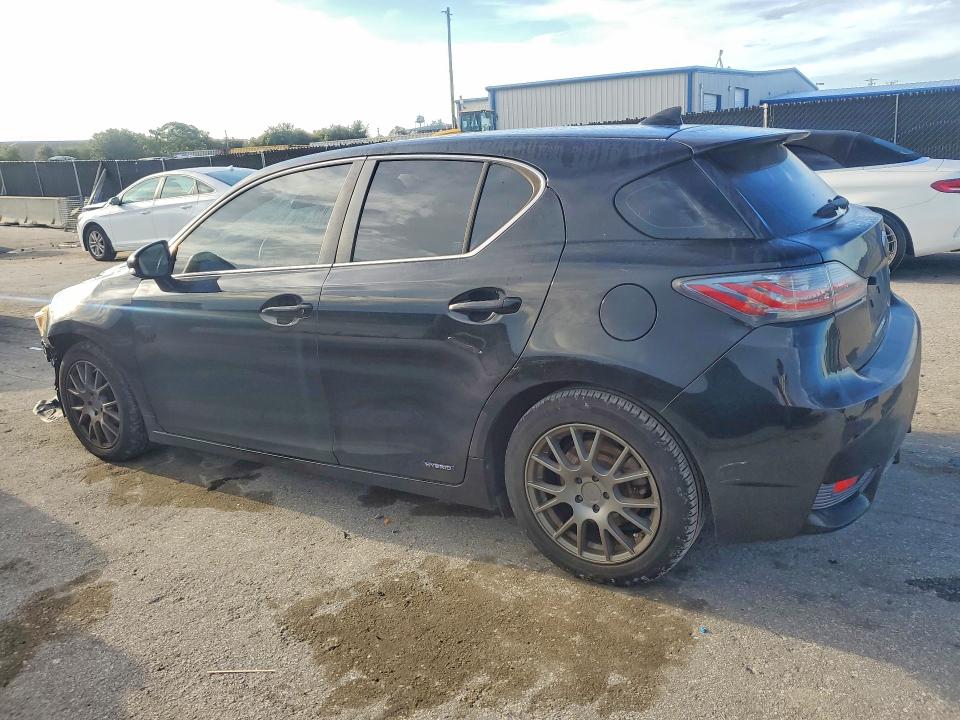 Photo 2 from auction – 2016 LEXUS CT with VIN JTHKD5BHXG2259928