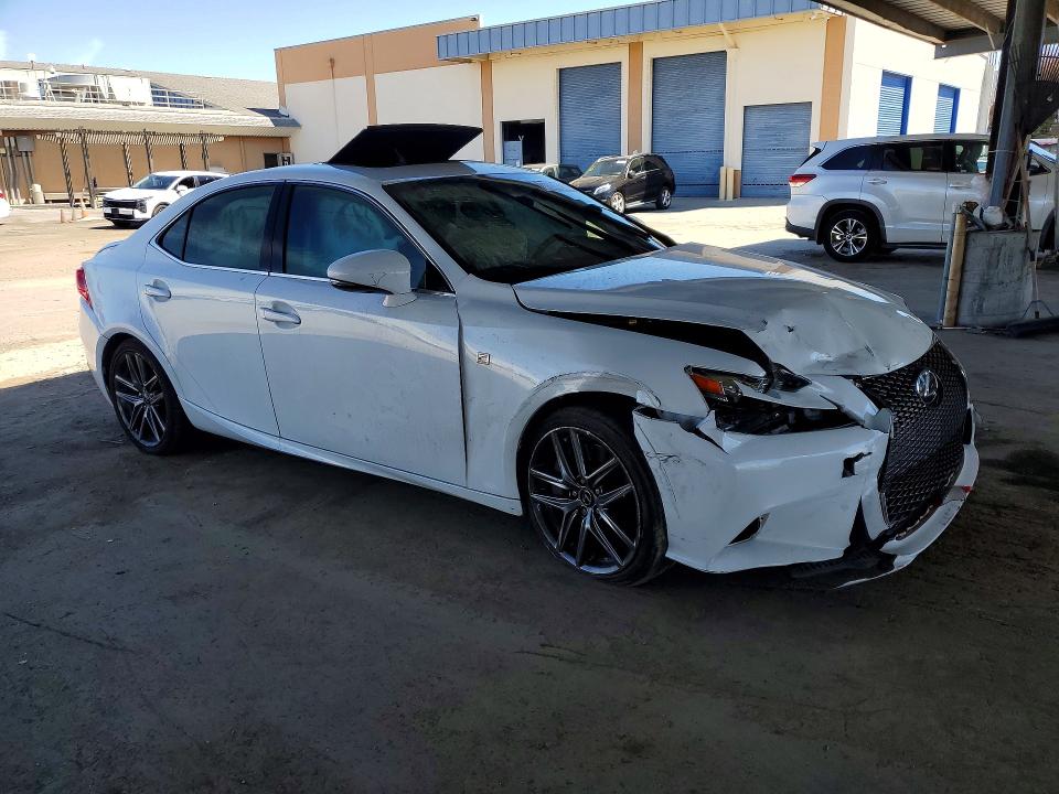 Zdjęcie 4 z aukcji – 2016 LEXUS IS z VIN JTHBA1D22G5034878