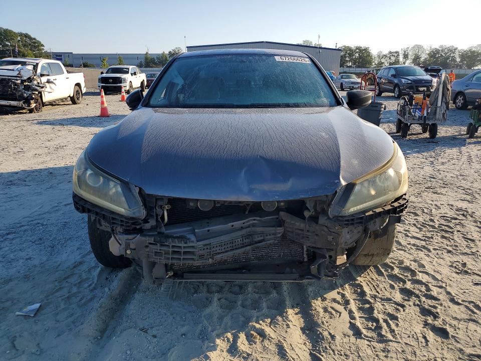 Photo 5 from auction – 2013 HONDA ACCORD with VIN 1HGCR2F36DA129684