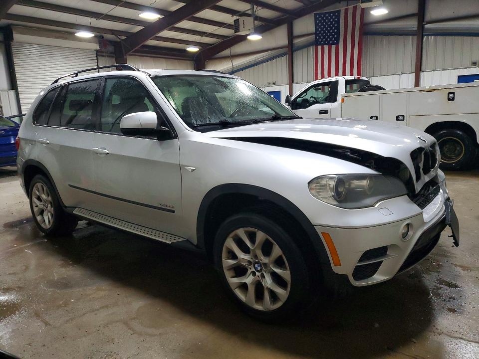 Foto 4 de la subasta – 2011 BMW X5 con VIN 5UXZV4C54BL739590