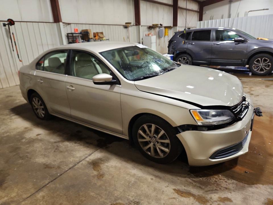 Photo 4 from auction – 2014 VOLKSWAGEN JETTA with VIN 3VWD17AJ4EM219088
