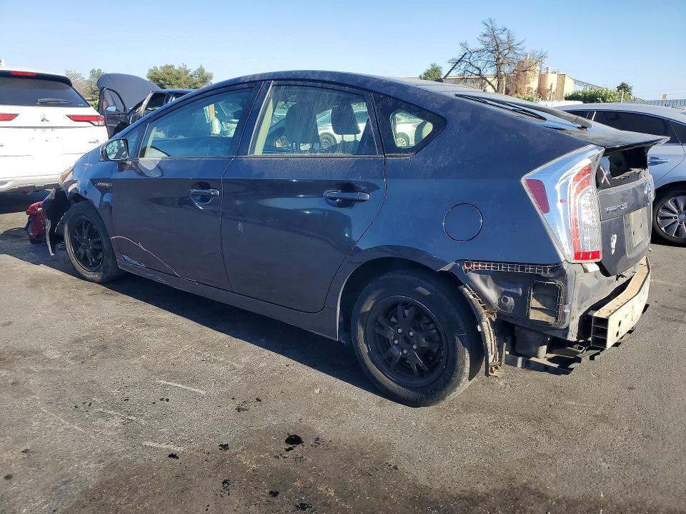 Photo 2 from auction – 2012 TOYOTA PRIUS with VIN JTDKN3DU6C5415839