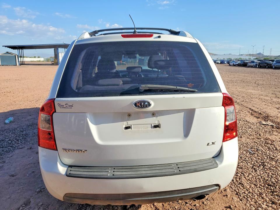 Photo 6 from auction – 2007 KIA RONDO with VIN KNAFG525377078623