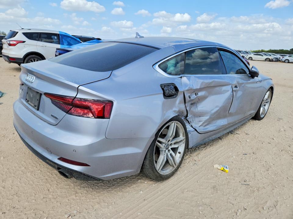 Photo 3 from auction – 2019 AUDI A5 with VIN WAUENCF56KA094357