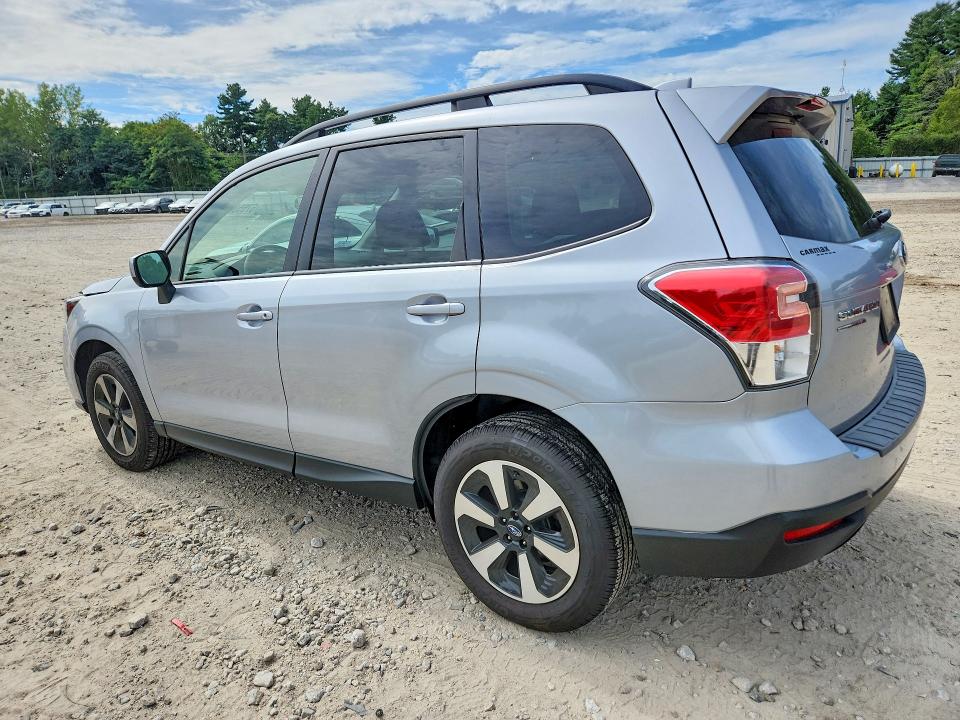 Фото 2 с аукциона – 2018 SUBARU FORESTER с VIN JF2SJAGC1JH508333