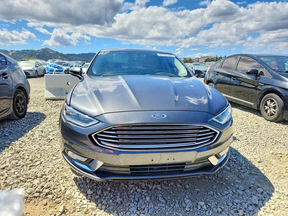 Photo 5 from auction – 2017 FORD FUSION with VIN 3FA6P0HD2HR123006