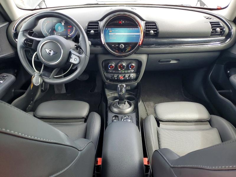 Foto 8 de la subasta – 2024 MINI COOPER con VIN WMWLV7C02R2U30016