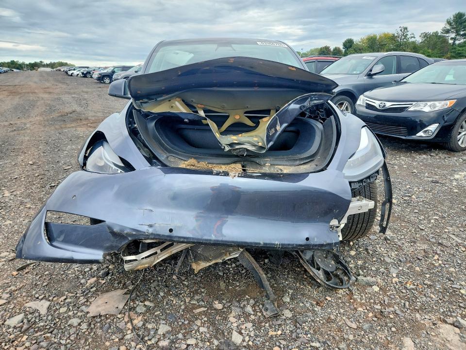 Photo 5 from auction – 2021 TESLA MODEL Y with VIN 5YJYGDEF7MF264083