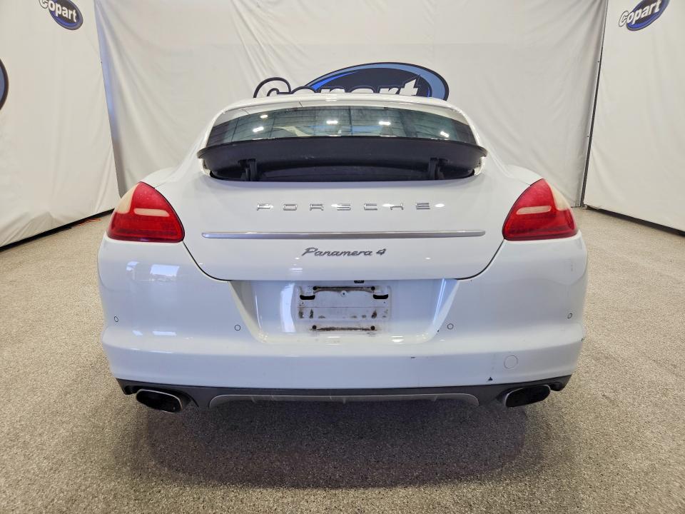 Фото 6 с аукциона – 2013 PORSCHE PANAMERA с VIN WP0AA2A75DL015641