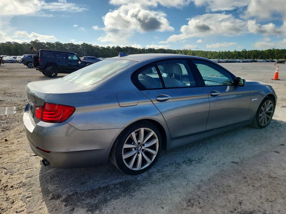 Photo 3 from auction – 2011 BMW 535 with VIN WBAFR7C57BC606085