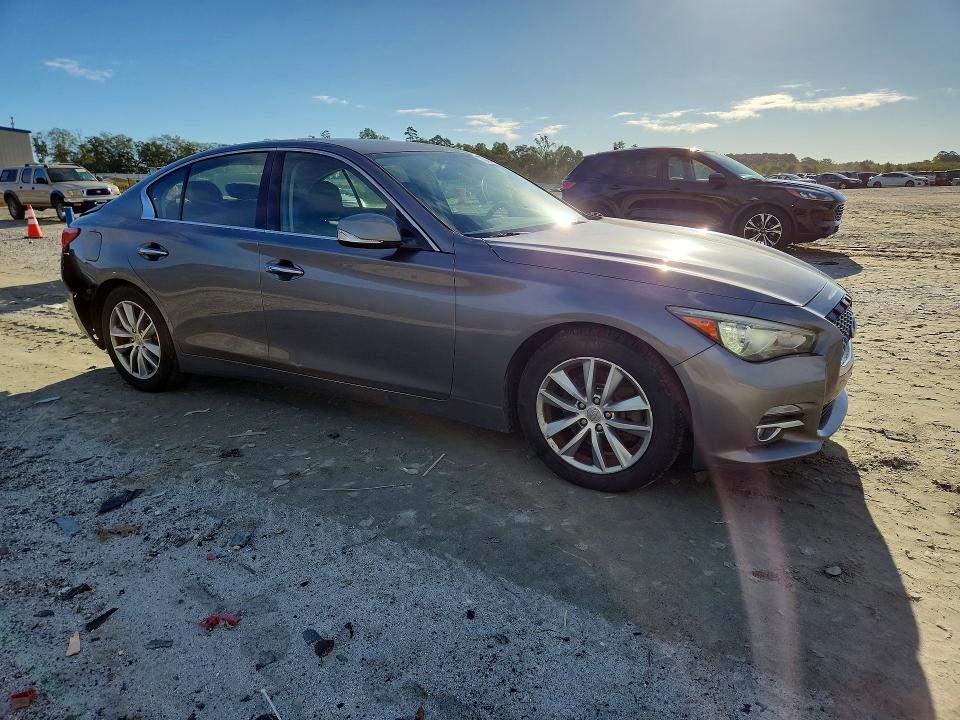 Снимка 4 от търг – 2015 INFINITI Q50 с VIN JN1BV7APXFM339710