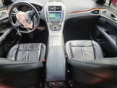 Photo 8 from auction – 2017 LINCOLN MKZ with VIN 3LN6L5FCXHR659002