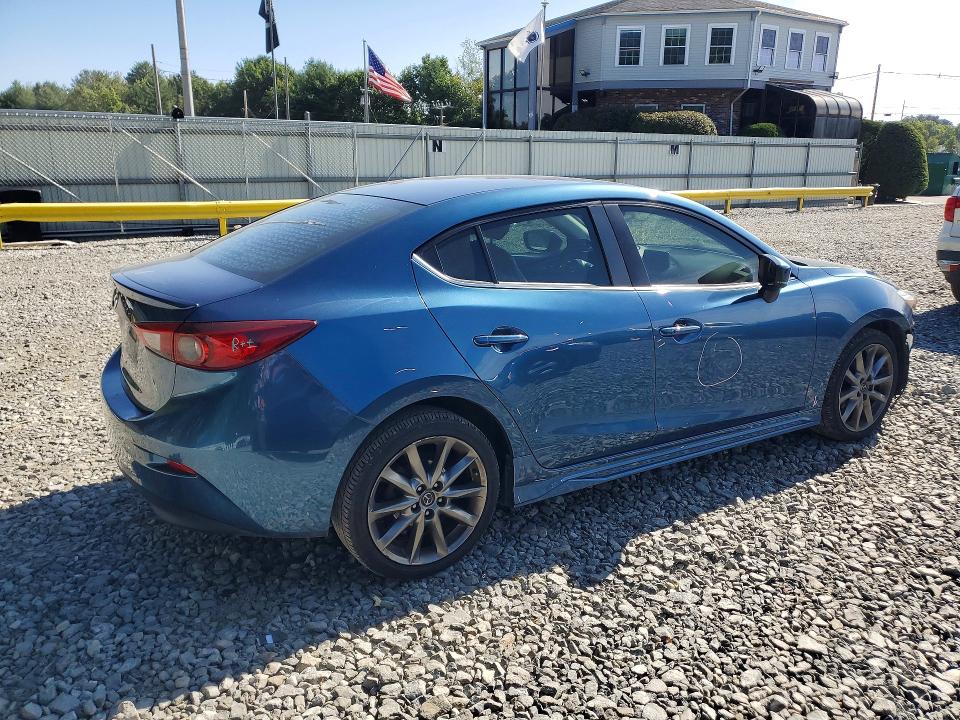 Photo 3 from auction – 2018 MAZDA 3 with VIN 3MZBN1V38JM252142