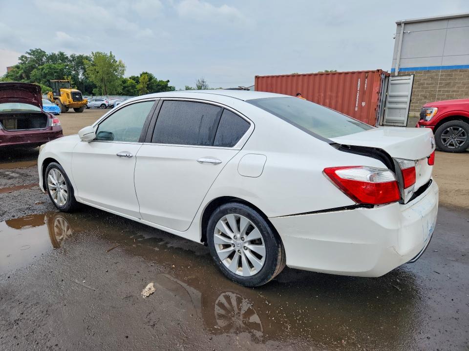 Снимка 2 от търг – 2015 HONDA ACCORD с VIN 1HGCR2F75FA183452