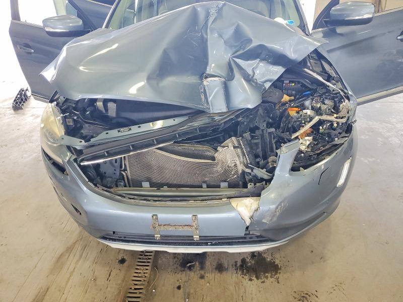 Photo 12 from auction – 2017 VOLVO XC60 with VIN YV440MDU9H2202452