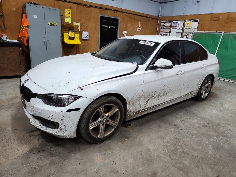 BMW 328 2013 with VIN WBA3B3C50DF540707 - Photo from auction