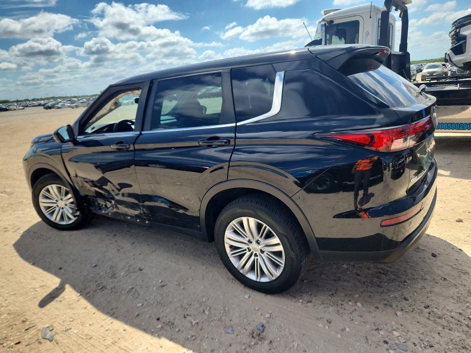 Снимка 2 от търг – 2023 MITSUBISHI OUTLANDER с VIN JA4J3TA87PZ010090