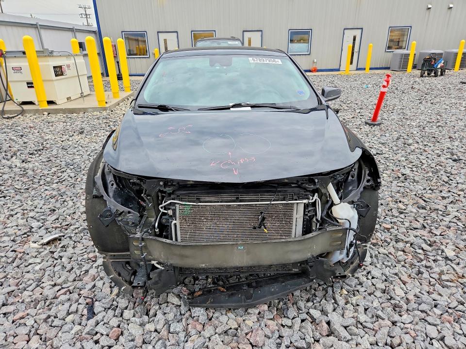 Photo 5 from auction – 2020 CHEVROLET MALIBU with VIN 1G1ZD5ST7LF009322