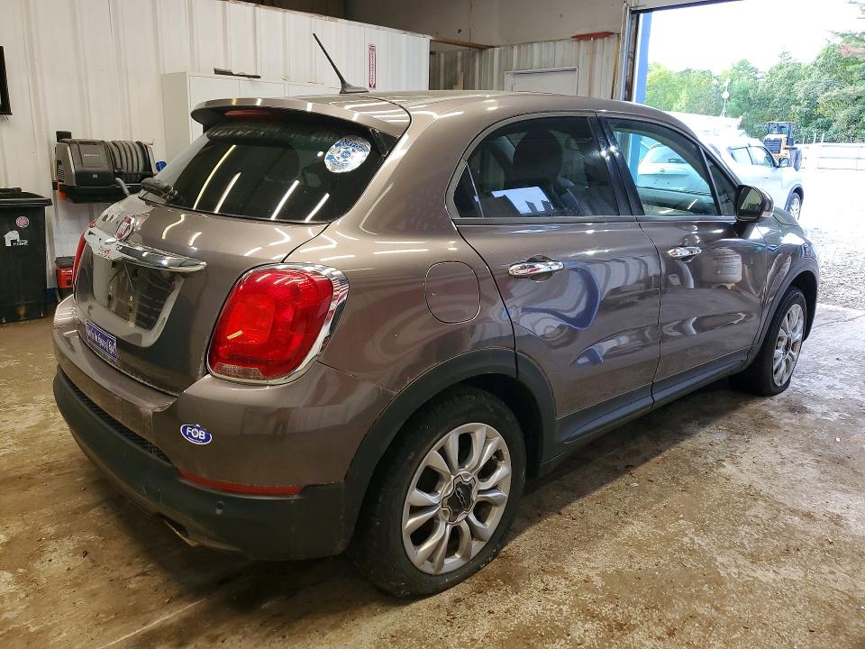 Фото 3 с аукциона – 2016 FIAT 500X с VIN ZFBCFXBT3GP363456