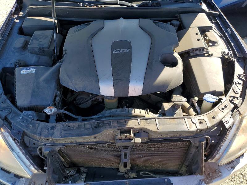 Photo 11 from auction – 2012 HYUNDAI GENESIS with VIN KMHGC4DD5CU203520