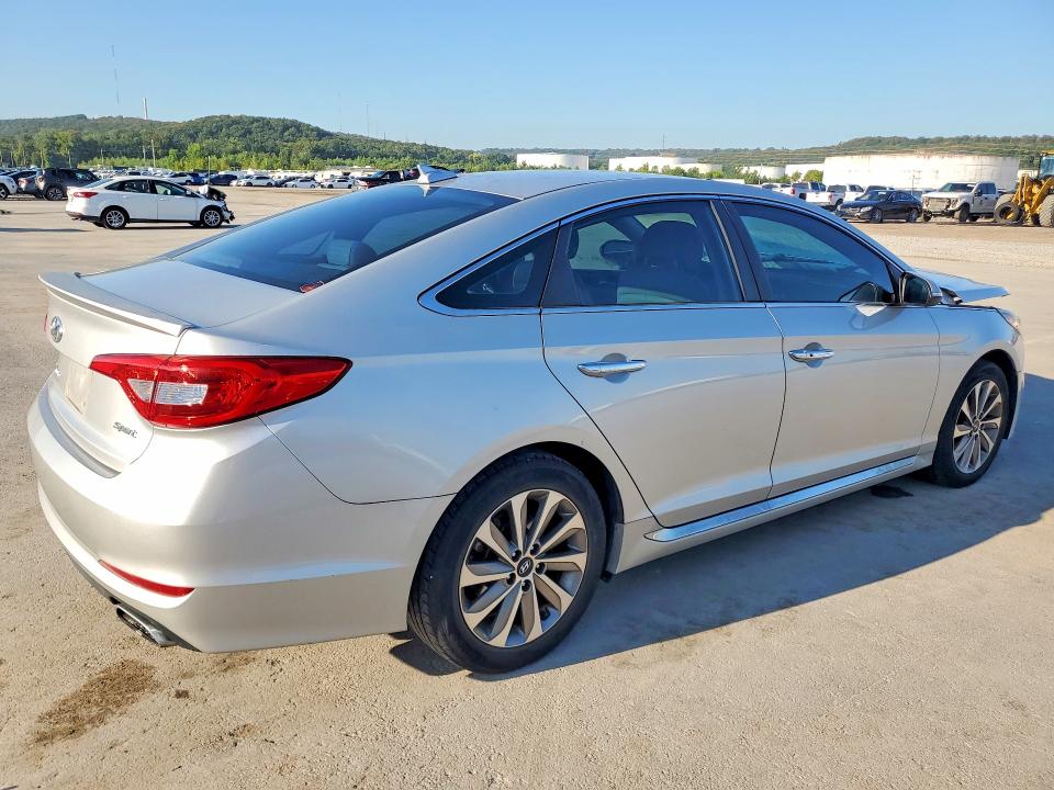 Photo 3 from auction – 2015 HYUNDAI SONATA with VIN 5NPE34AF3FH110561