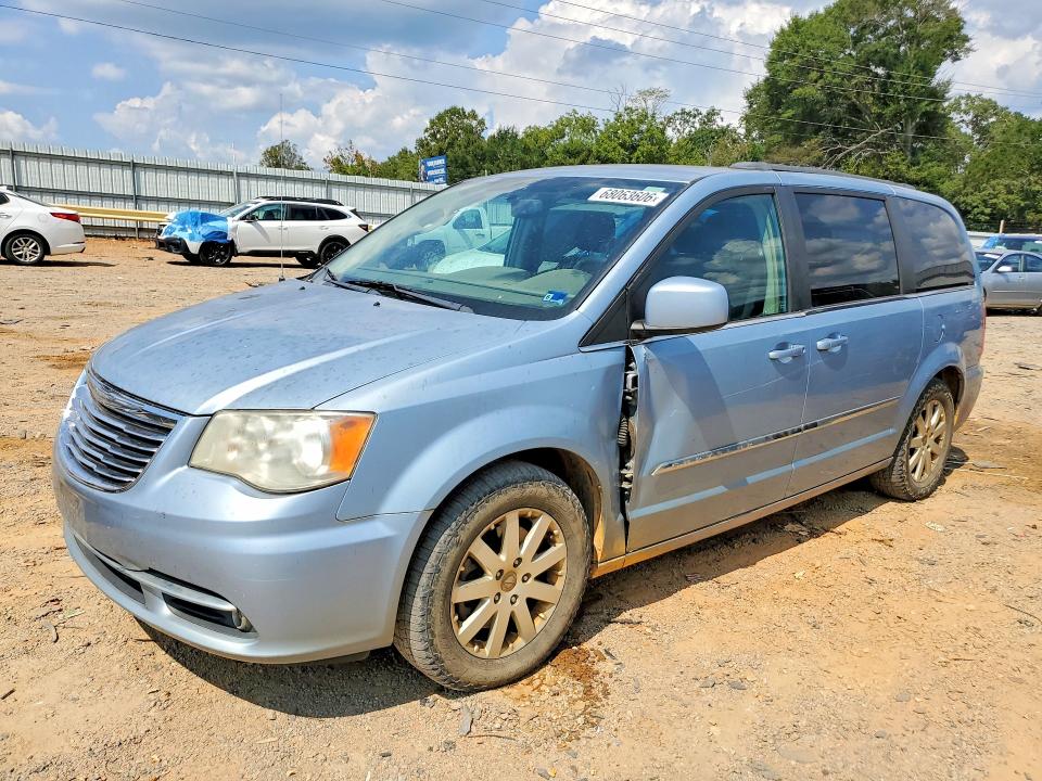 2013 CHRYSLER TOWN & COUNTRY - Търг №68063606