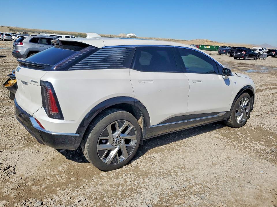 Снимка 3 от търг – 2025 CADILLAC OPTIQ с VIN 3GYK3BMR8SS177843