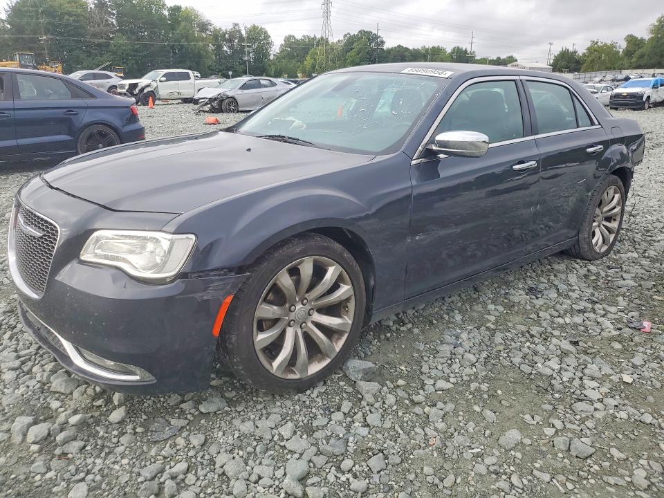 Снимка 1 от търг – 2018 CHRYSLER 300 с VIN 2C3CCAEG2JH123347