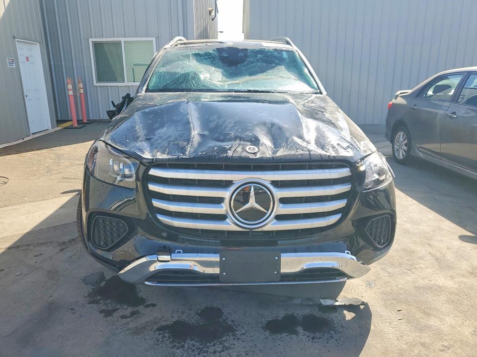 Снимка 5 от търг – 2026 MERCEDES-BENZ GLS с VIN 4JGFF5KE0TB699357