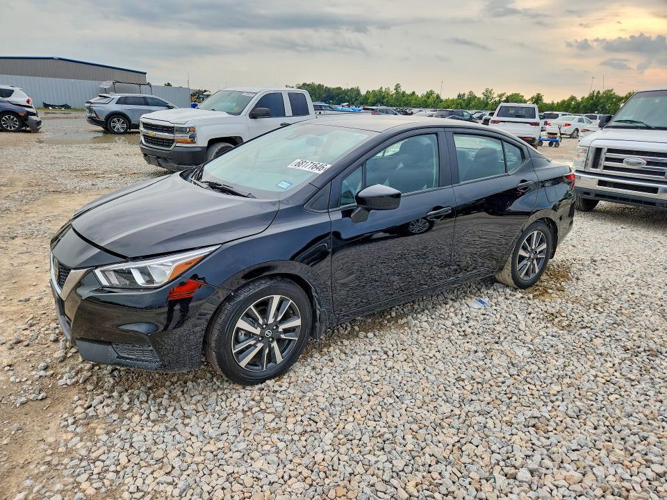 NISSAN VERSA 2022 z numerem VIN 3N1CN8EV1NL820196 - Zdjęcie z aukcji