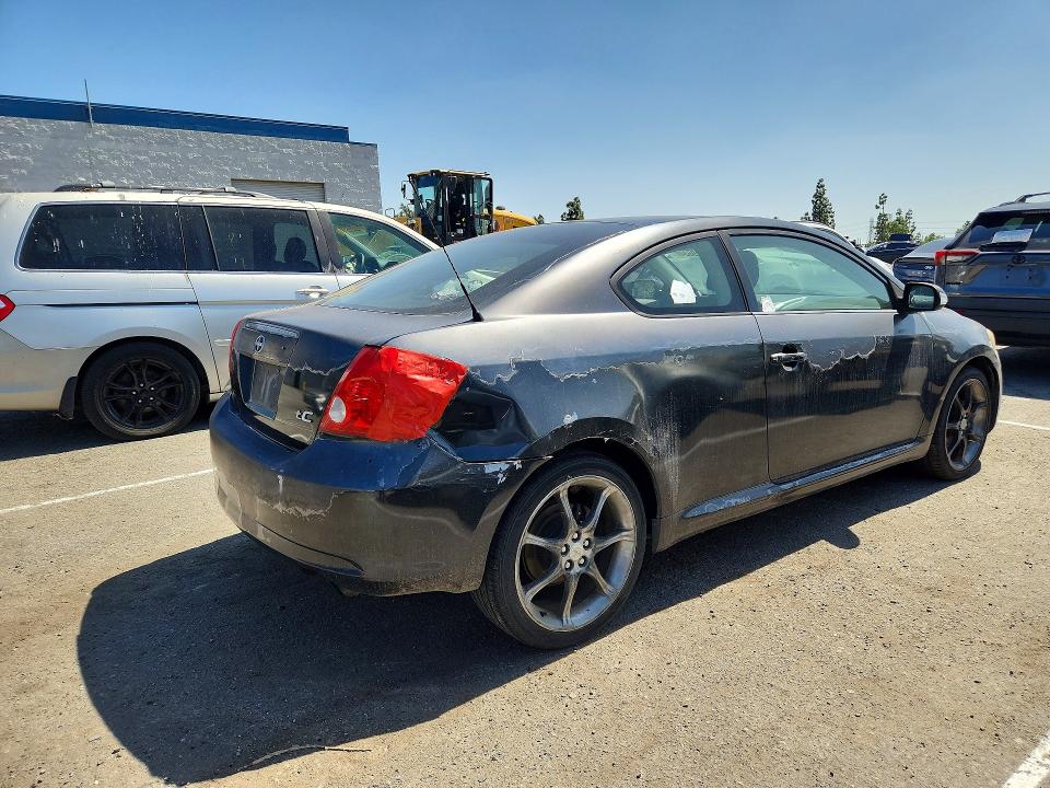 Photo 3 from auction – 2005 SCION TC with VIN JTKDE167150046837