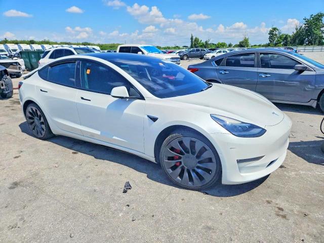 صورة رقم 4 من المزاد - 2021 TESLA MODEL 3 مع VIN 5YJ3E1ECXMF088456