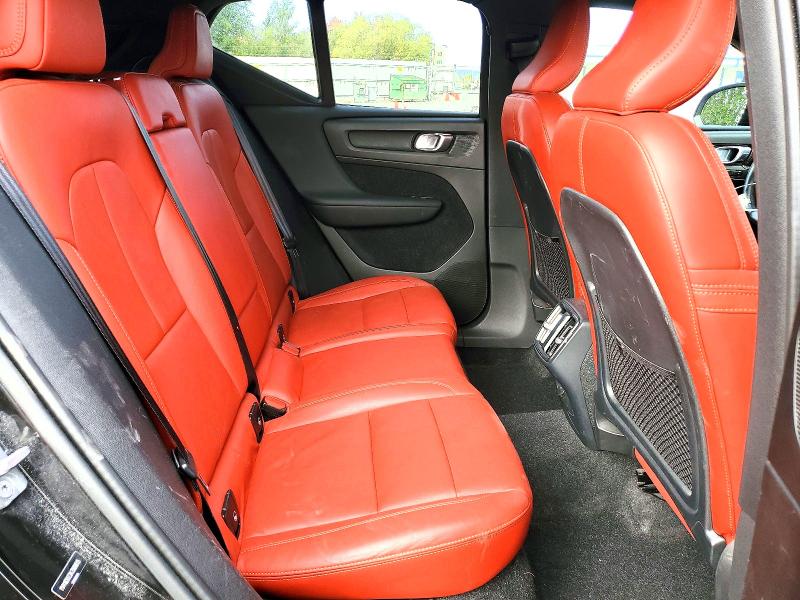 Zdjęcie 11 z aukcji – 2019 VOLVO XC40 z VIN YV4162XZ3K2000615