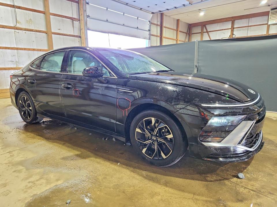 Photo 4 from auction – 2025 HYUNDAI SONATA with VIN KMHL64JA8SA478153