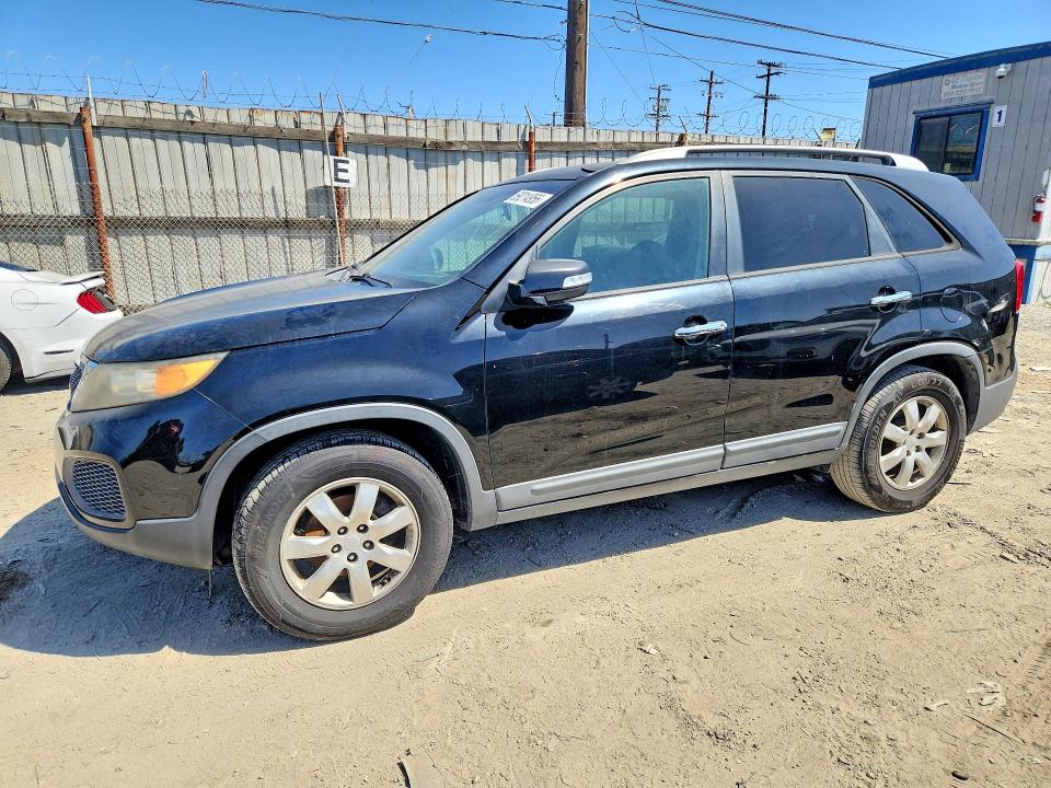 KIA SORENTO 2011 with VIN 5XYKT4A25BG179723 - Photo from auction