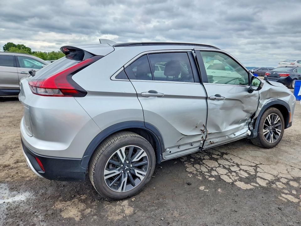 Фото 3 с аукциона – 2024 MITSUBISHI ECLIPSE CROSS с VIN JA4ATWAA3RZ072920