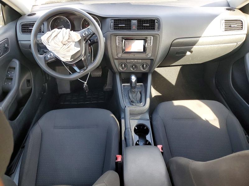 Photo 8 from auction – 2016 VOLKSWAGEN JETTA with VIN 3VW267AJ2GM390031